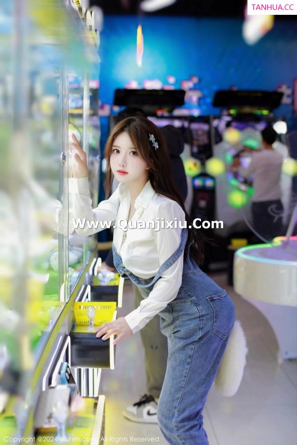   [XiuRen]高清写真图 2024.02.07 No.8087 小薯条nienie 美腿性感第21张图片